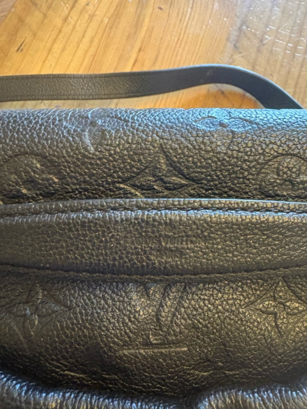Louis Vuitton Bumbag in Monogram Empreinte leather - Picture 3 of 12